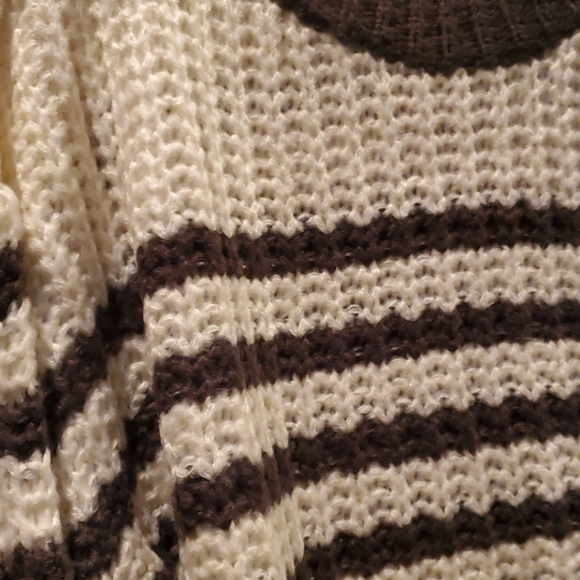 New Amber Striped Sweater - Picture 5 of 7
